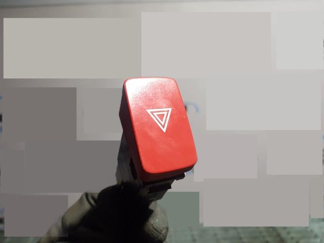 bontott HYUNDAI TUCSON Vészvillogó Kapcsoló