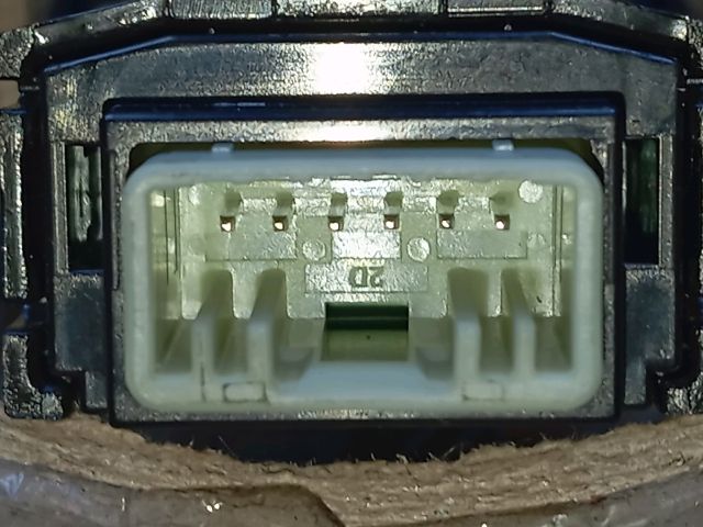 bontott HYUNDAI TUCSON Vészvillogó Kapcsoló