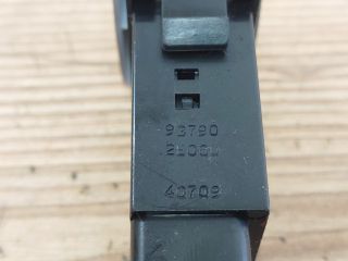 bontott HYUNDAI TUCSON Vészvillogó Kapcsoló