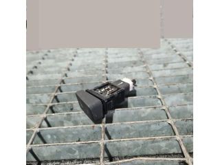 bontott HYUNDAI TUCSON Vészvillogó Kapcsoló