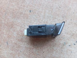 bontott HYUNDAI TUCSON Vészvillogó Kapcsoló