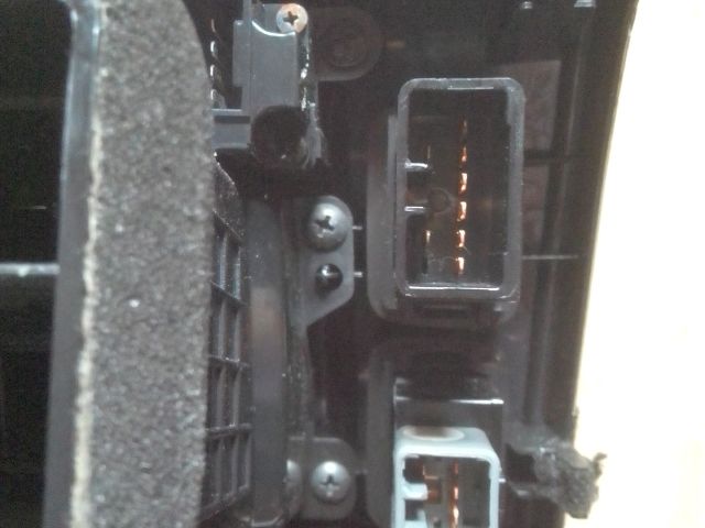 bontott HYUNDAI TUCSON Vészvillogó Kapcsoló