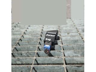 bontott HYUNDAI TUCSON Vészvillogó Kapcsoló