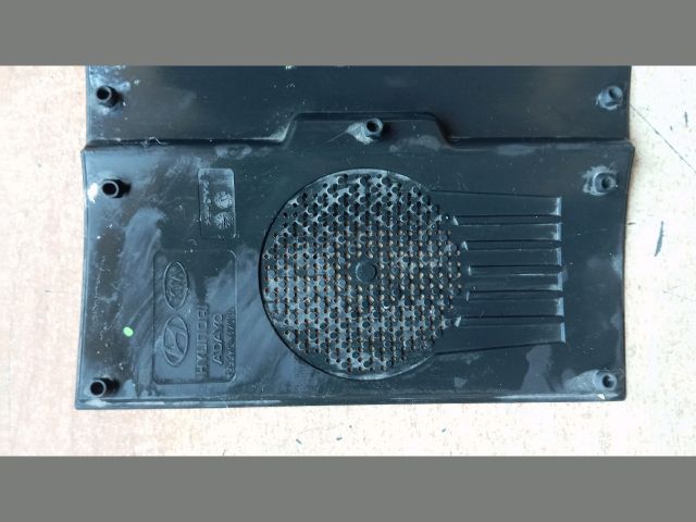 bontott HYUNDAI TUCSON Vezeték Nélküli Telefontöltő