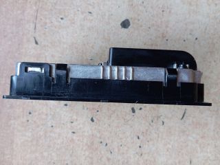 bontott HYUNDAI TUCSON Vezeték Nélküli Telefontöltő