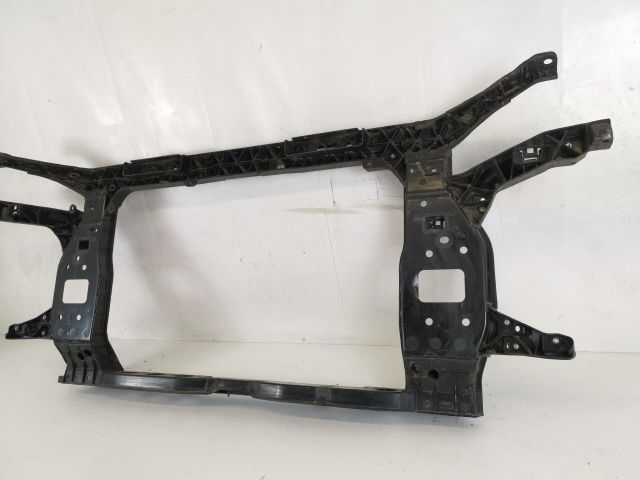 bontott HYUNDAI TUCSON Vízhűtő Radiátor Tartó