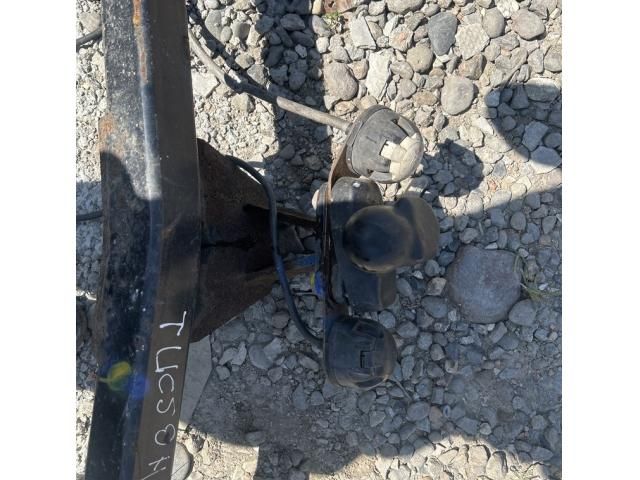 bontott HYUNDAI TUCSON Vonóhorog