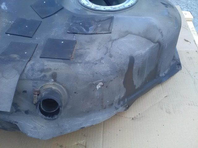 bontott INFINITI G Tank