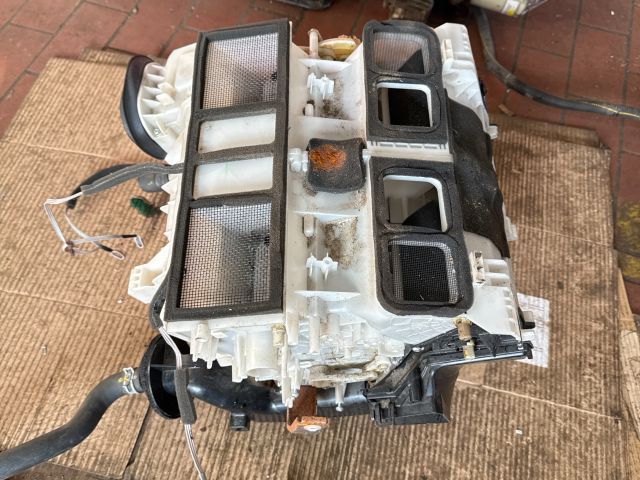 bontott INFINITI Q50 Fűtés Box