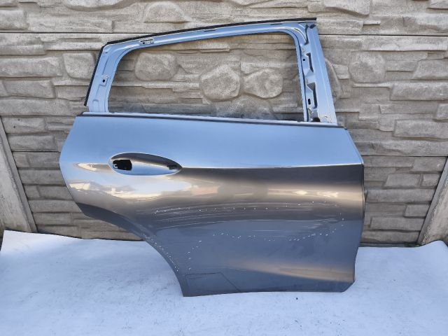 bontott INFINITI QX30 Jobb hátsó Ajtó (Üres lemez)