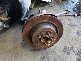 bontott INFINITI QX70 Bal hátsó Kerékagy