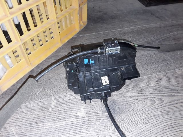 bontott INFINITI QX70 Bal hátsó Ajtózár