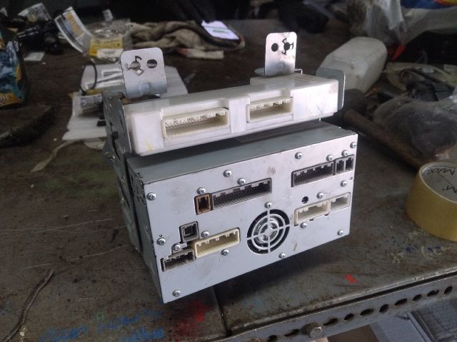 bontott INFINITI QX70 Rádió / CD