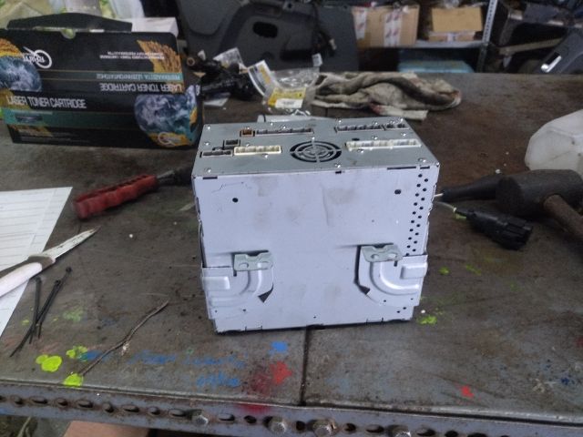 bontott INFINITI QX70 Rádió / CD