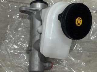 bontott ISUZU D-MAX Főfékhenger