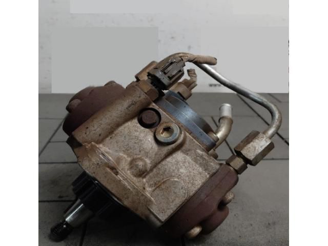 bontott ISUZU D-MAX Adagoló