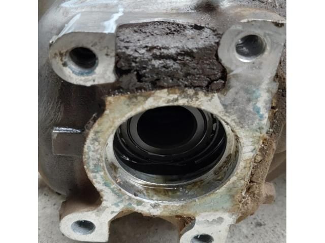 bontott ISUZU D-MAX Első Differenciálmű