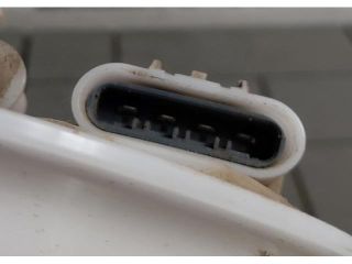 bontott ISUZU D-MAX Üzemanyag Szivattyú