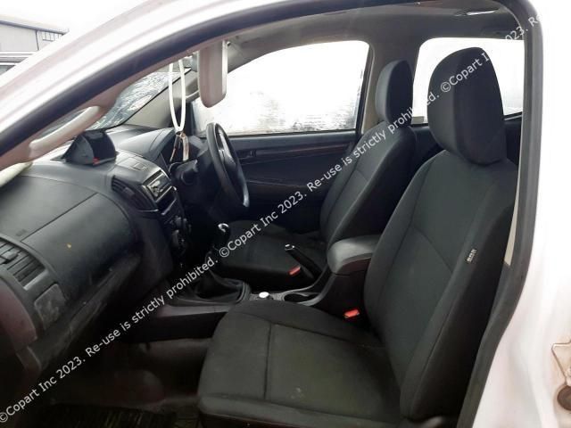 bontott ISUZU D-MAX Tank