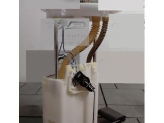 bontott ISUZU D-MAX Üzemanyag Szivattyú