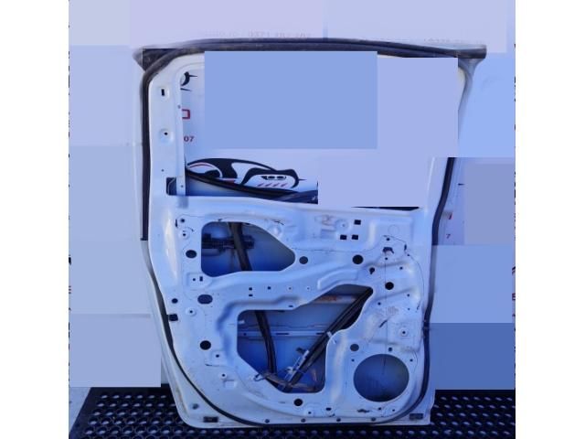 bontott ISUZU D-MAX Bal hátsó Ajtó (Üres lemez)