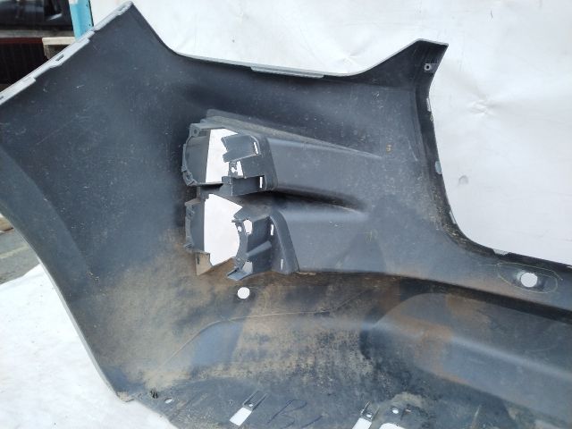 bontott ISUZU D-MAX Első Lökhárító (Üresen)