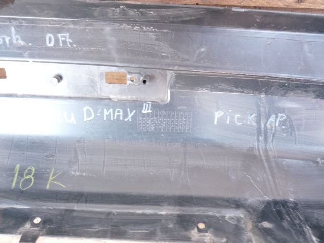 bontott ISUZU D-MAX Első Lökhárító (Üresen)