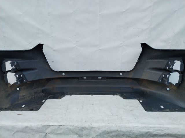 bontott ISUZU D-MAX Első Lökhárító (Üresen)