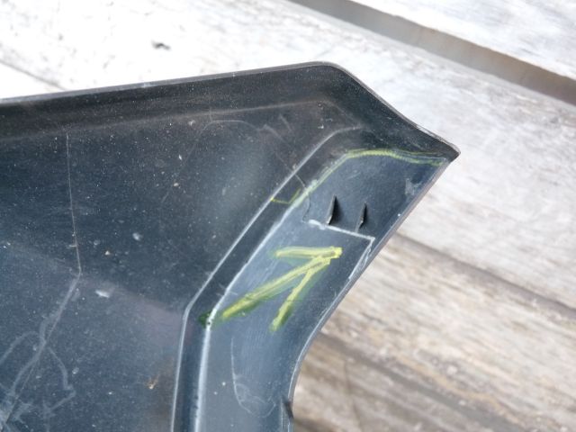 bontott ISUZU D-MAX Első Lökhárító (Üresen)