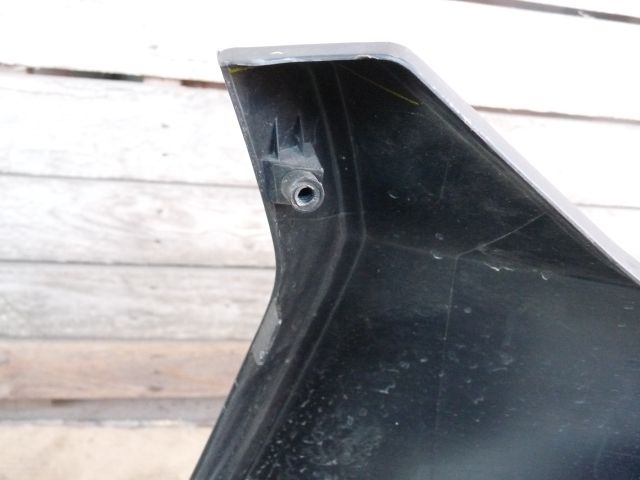 bontott ISUZU D-MAX Első Lökhárító (Üresen)