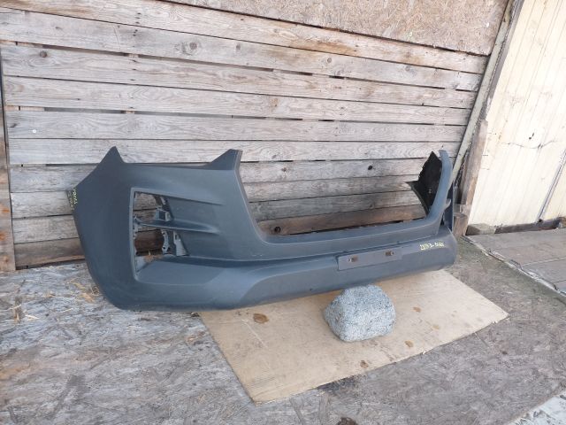 bontott ISUZU D-MAX Első Lökhárító (Üresen)