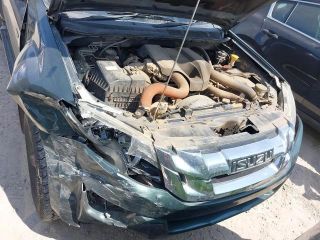 bontott ISUZU D-MAX Jobb első Vízlehúzó Gumicsík