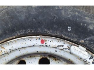 bontott ISUZU D-MAX Pótkerék