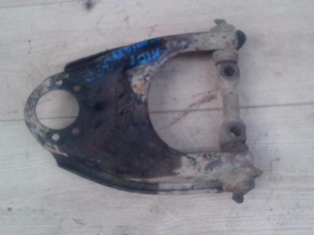 bontott ISUZU MIDI Jobb első Lengőkar