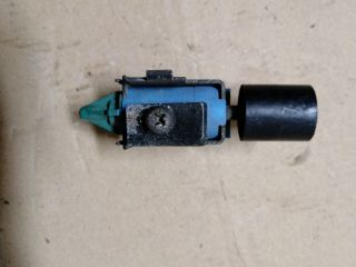 bontott ISUZU TROOPER Biztosítéktábla Motortér