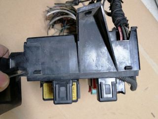 bontott ISUZU TROOPER Biztosítéktábla Motortér