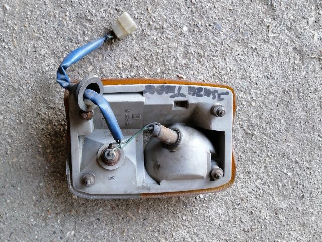 bontott ISUZU TROOPER Bal első Irányjelző