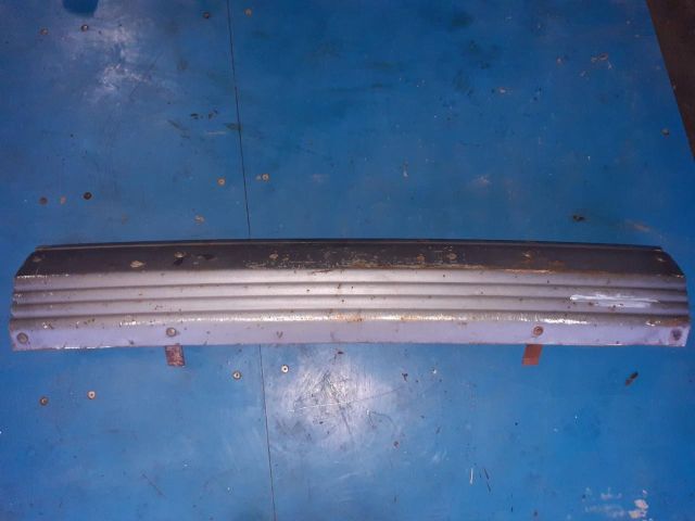 bontott ISUZU TROOPER Első Lökhárító (Üresen)