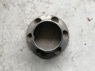 bontott ISUZU TROOPER Felniközép (1 db)