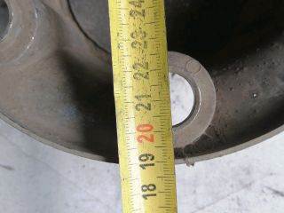 bontott ISUZU TROOPER Felniközép (1 db)