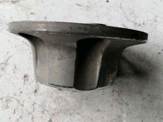 bontott ISUZU TROOPER Felniközép (1 db)