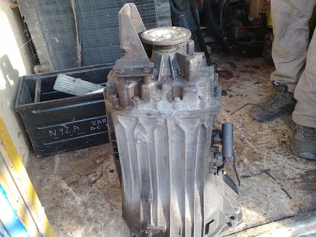 bontott IVECO DAILY Váltó (Mechanikus)