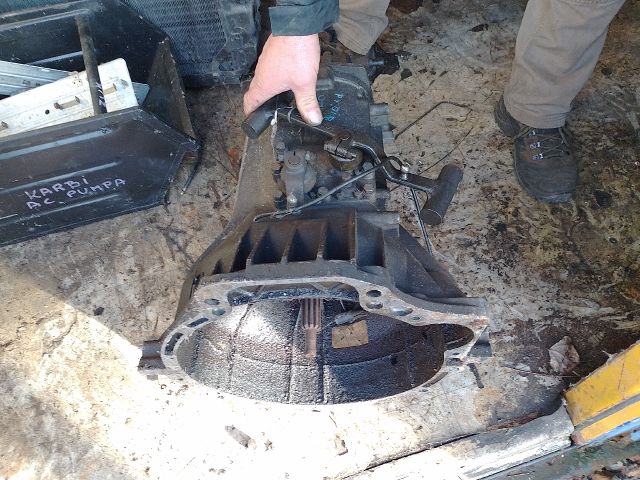 bontott IVECO DAILY Váltó (Mechanikus)