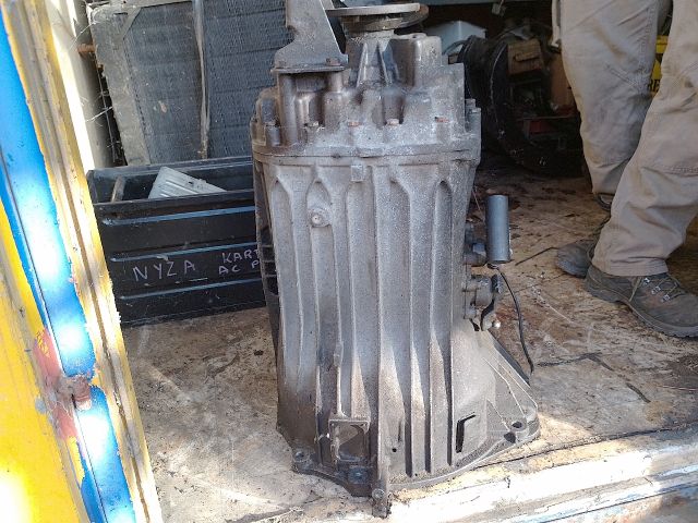 bontott IVECO DAILY Váltó (Mechanikus)