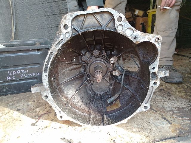 bontott IVECO DAILY Váltó (Mechanikus)