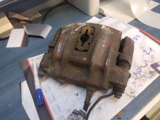 bontott IVECO DAILY Bal hátsó Féknyereg Munkahengerrel