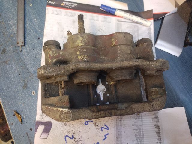 bontott IVECO DAILY Jobb hátsó Féknyereg Munkahengerrel