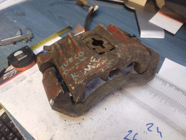 bontott IVECO DAILY Jobb hátsó Féknyereg Munkahengerrel