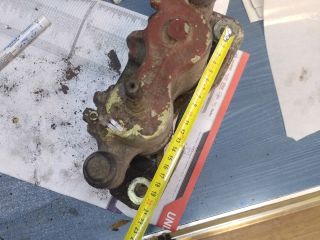 bontott IVECO DAILY Jobb hátsó Féknyereg Munkahengerrel