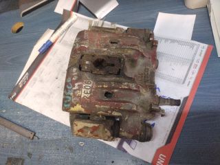 bontott IVECO DAILY Jobb hátsó Féknyereg Munkahengerrel